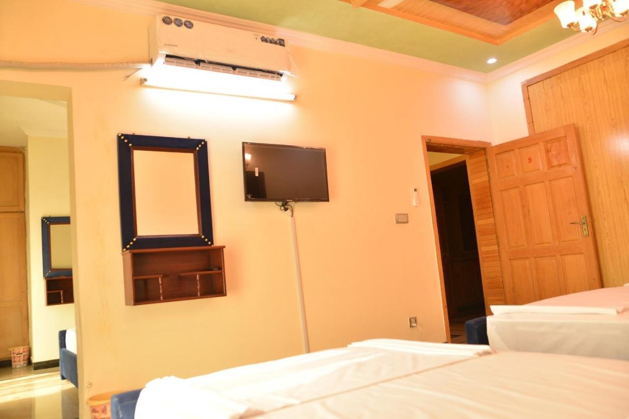Redbury Guesthouse Исламабад Экстерьер фото
