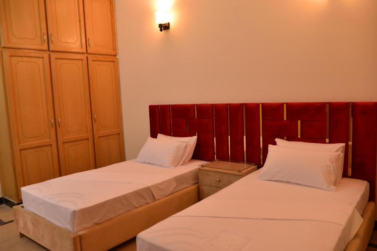 Redbury Guesthouse Исламабад Экстерьер фото