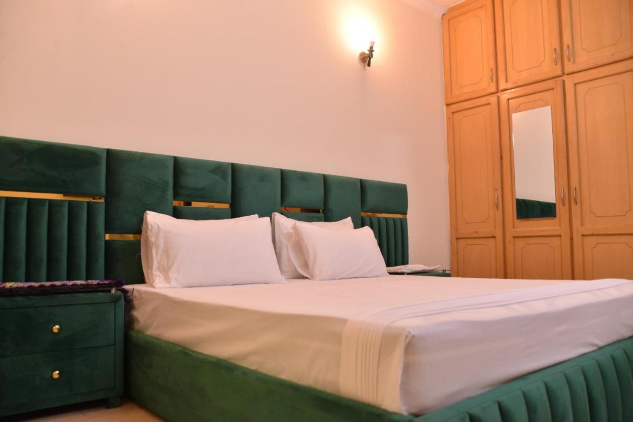 Redbury Guesthouse Исламабад Экстерьер фото